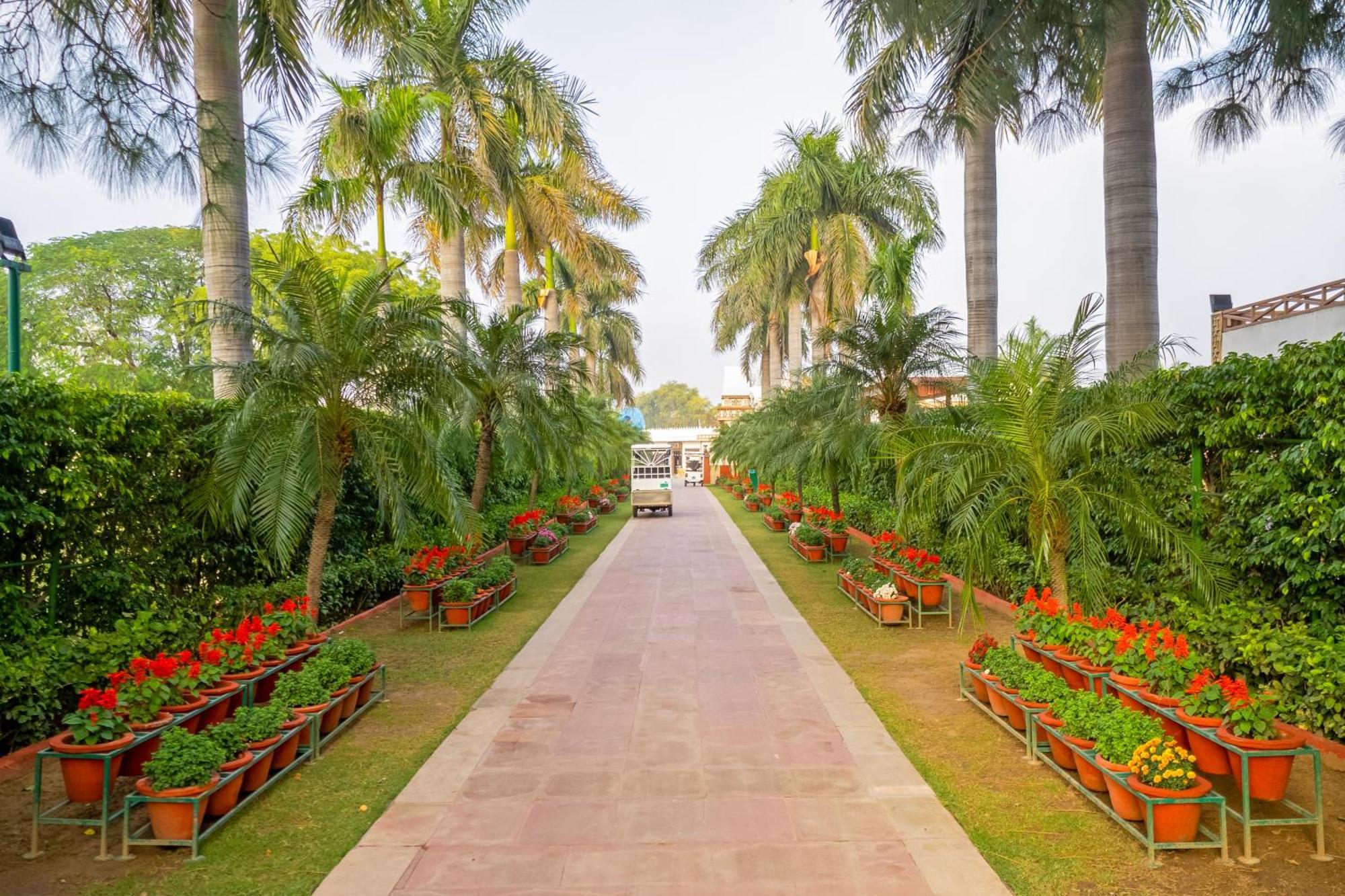 แอปโน การ์ รีสอร์ต Hotel คูร์เคาน์ ภายนอก รูปภาพ